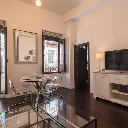 Apartamento Puerta Real - Free Parking Sevilla Eksteriør billede