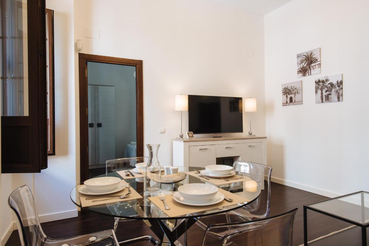 Apartamento Puerta Real - Free Parking Sevilla Eksteriør billede
