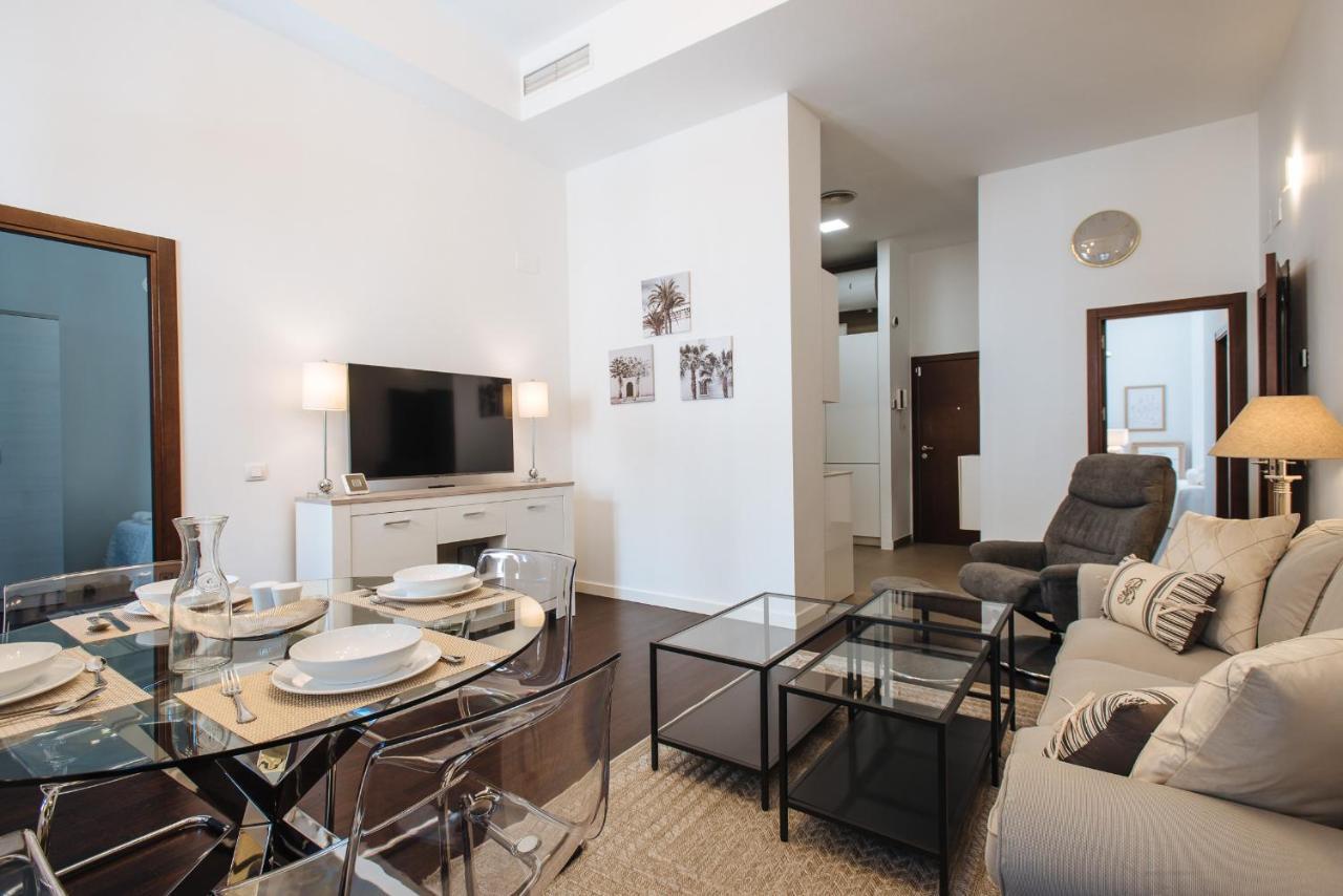 Apartamento Puerta Real - Free Parking Sevilla Eksteriør billede