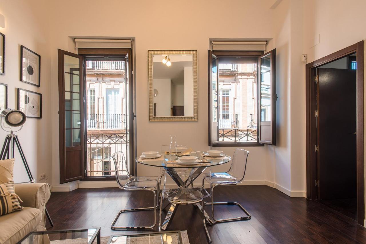 Apartamento Puerta Real - Free Parking Sevilla Eksteriør billede