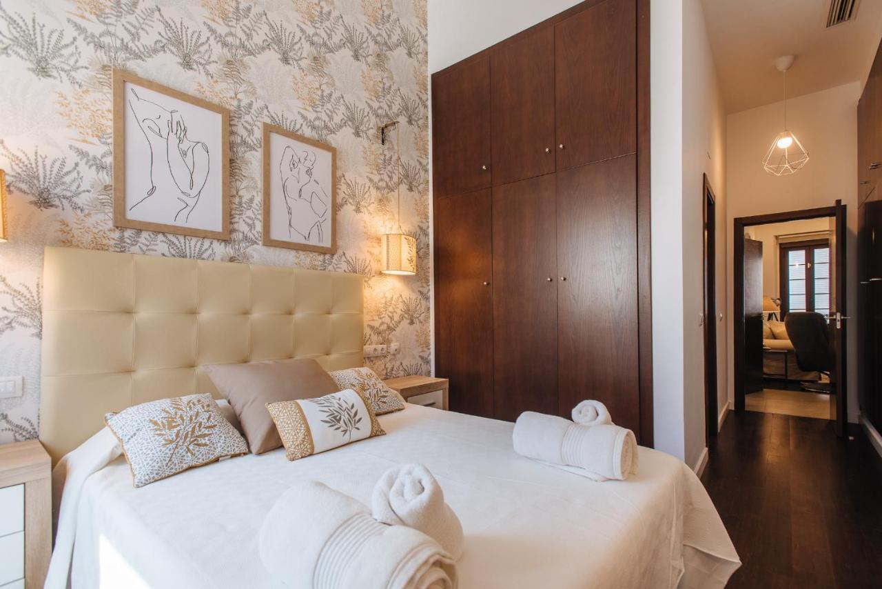 Apartamento Puerta Real - Free Parking Sevilla Eksteriør billede