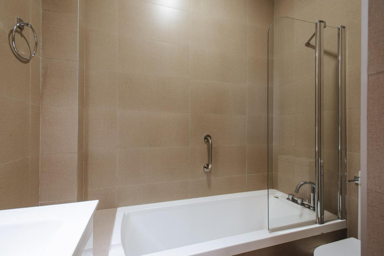 Apartamento Puerta Real - Free Parking Sevilla Eksteriør billede