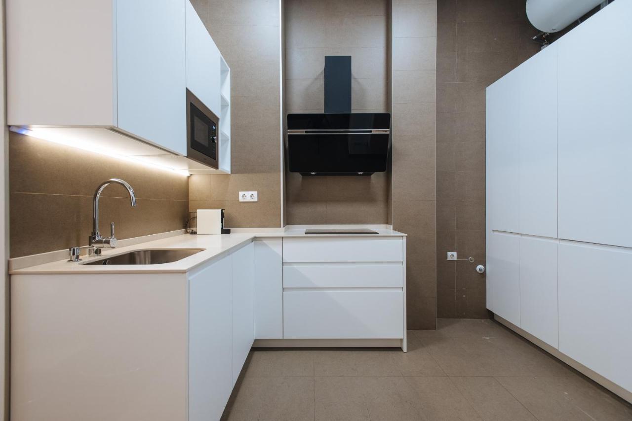 Apartamento Puerta Real - Free Parking Sevilla Eksteriør billede