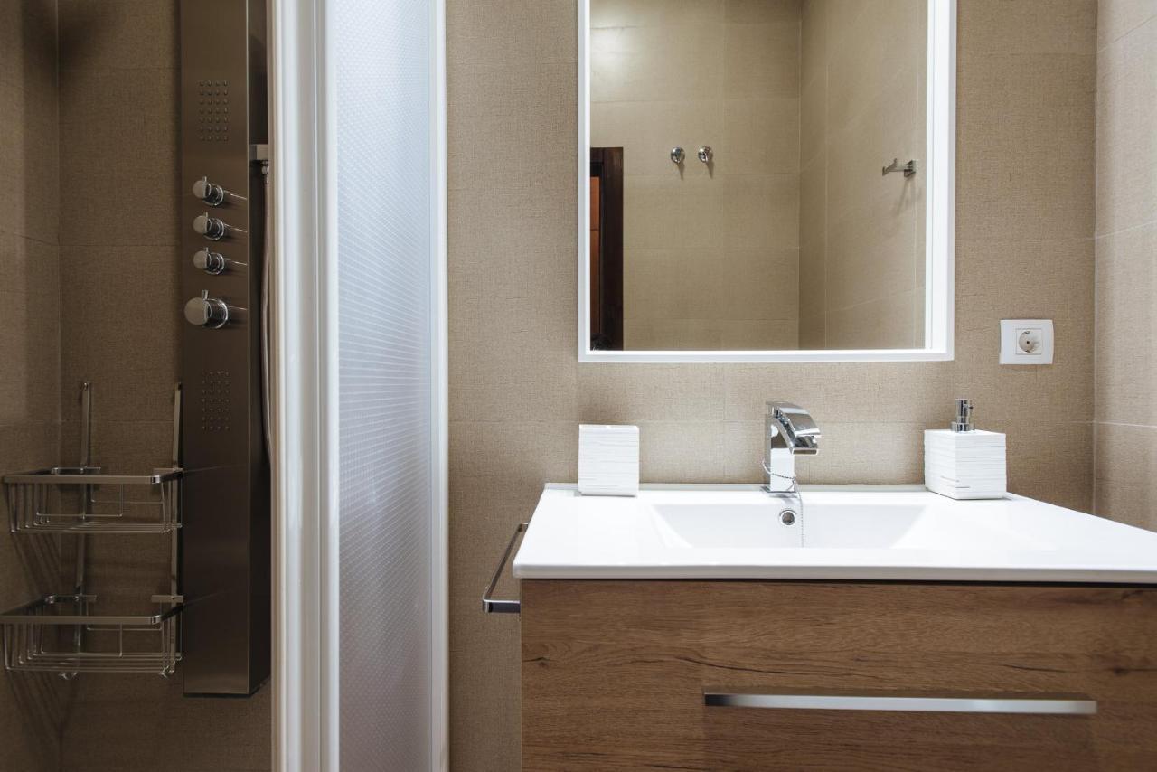 Apartamento Puerta Real - Free Parking Sevilla Eksteriør billede