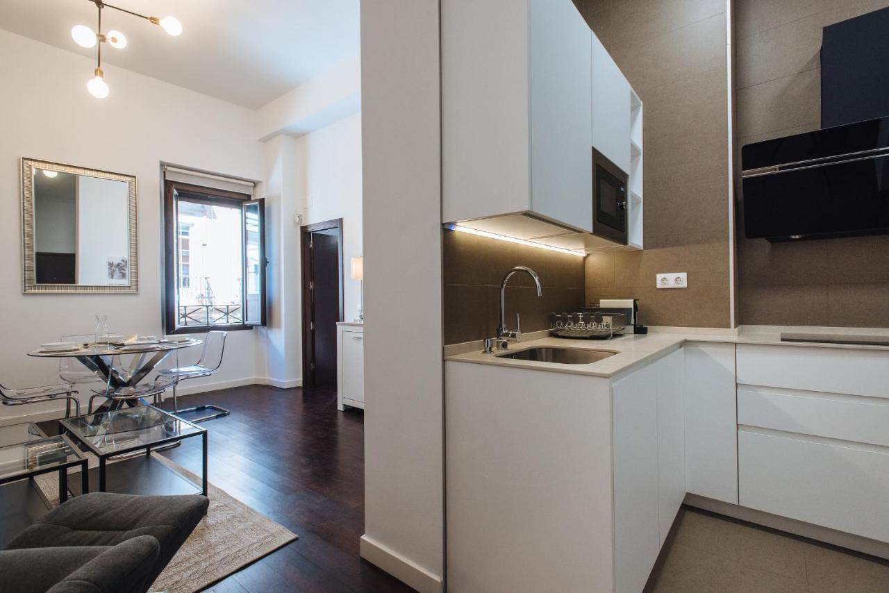 Apartamento Puerta Real - Free Parking Sevilla Eksteriør billede